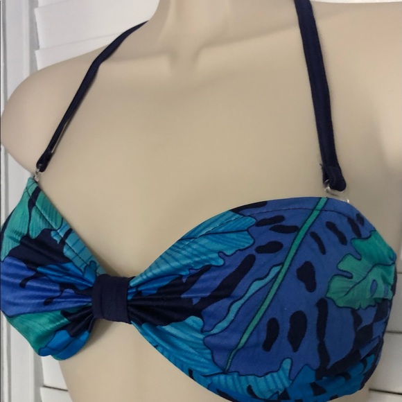 2 Piece Blue Floral Swimsuit Size 8 - Picture 2 of 6